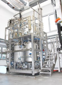Image 1: The pilot extraction plant at Fraunhofer IWKS for the extraction of hemicellulose from fruit residues. Copyright: Fraunhofer IWKS